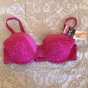 NWT Bali Shaping Underwire Pink Lace Bra. Size 34D.